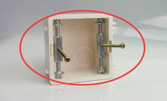 switch socket box.jpg